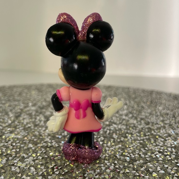 Minnie Mouse Figurine - Picture 2 of 9